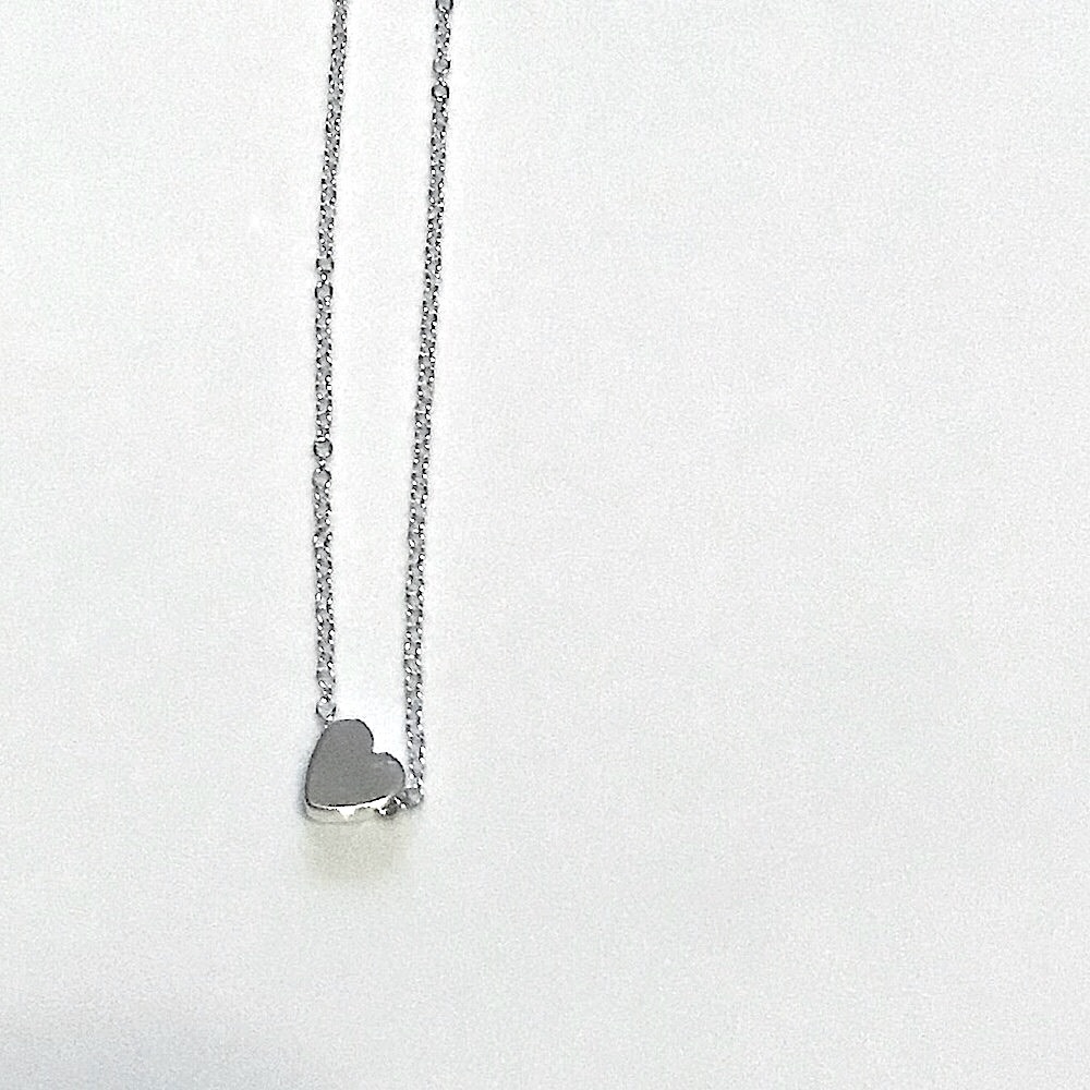 Dainty Heart Accent Necklace Super Cute Minimalist Small Tiny Feminine Romantic - Picture 2 of 5